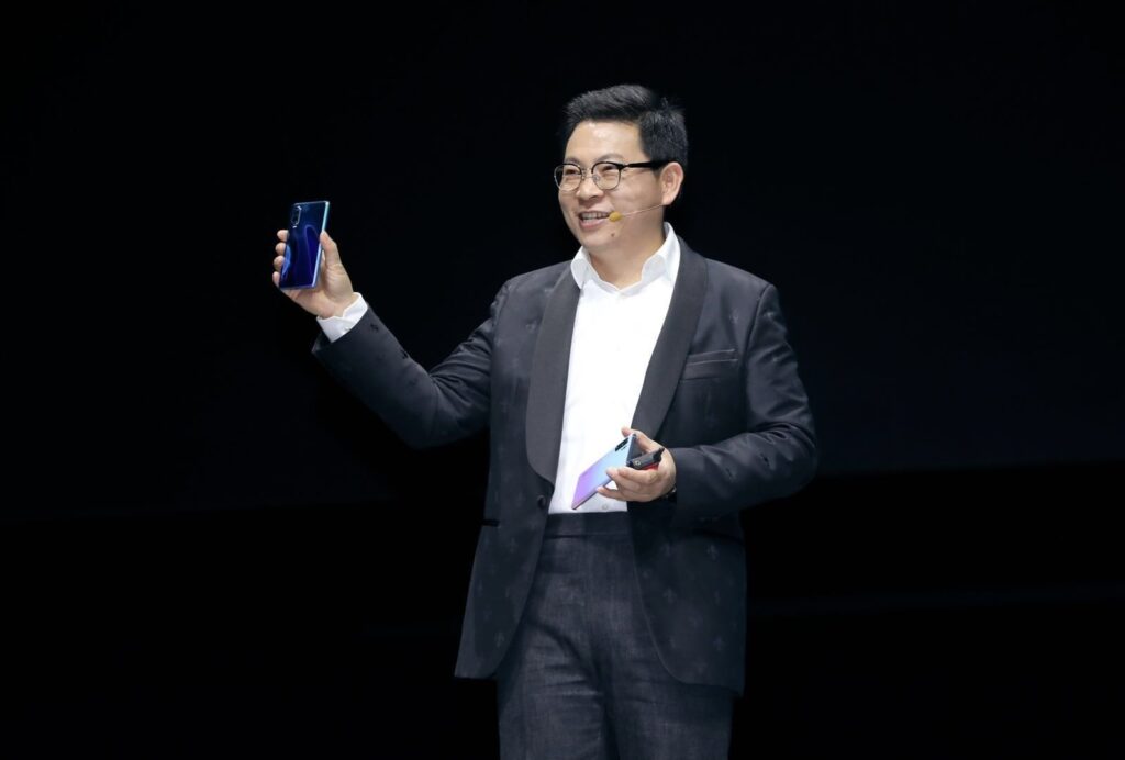 HUAWEI余承东称友商抄袭 小米回应属于“抹黑同行”