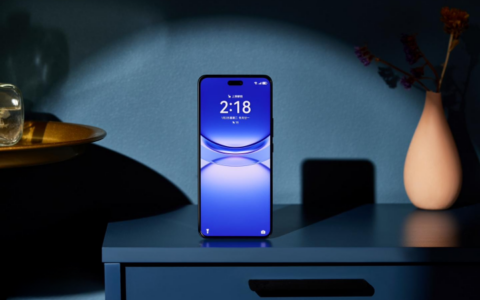 时尚先锋，华为nova 12 Ultra「12号色」展现独特魅力