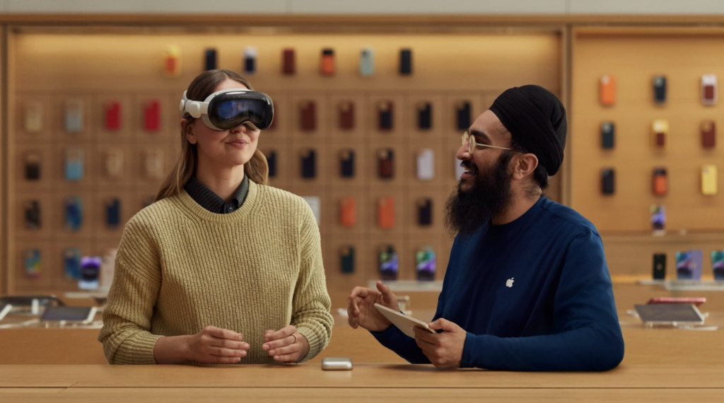 苹果混合现实头显 Apple Vision Pro 隆重登场，试戴全流程曝光