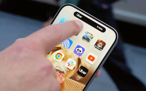 "iPhone 15的“动态岛”设计：看起来更好的替代方案"