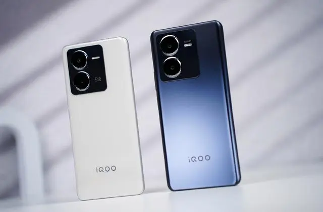 iQOO Z8x体验评测：千元以下最值得推荐的手机