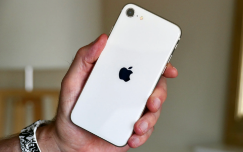 苹果回应iPhone推送消息问题：正在调查批量性故障
