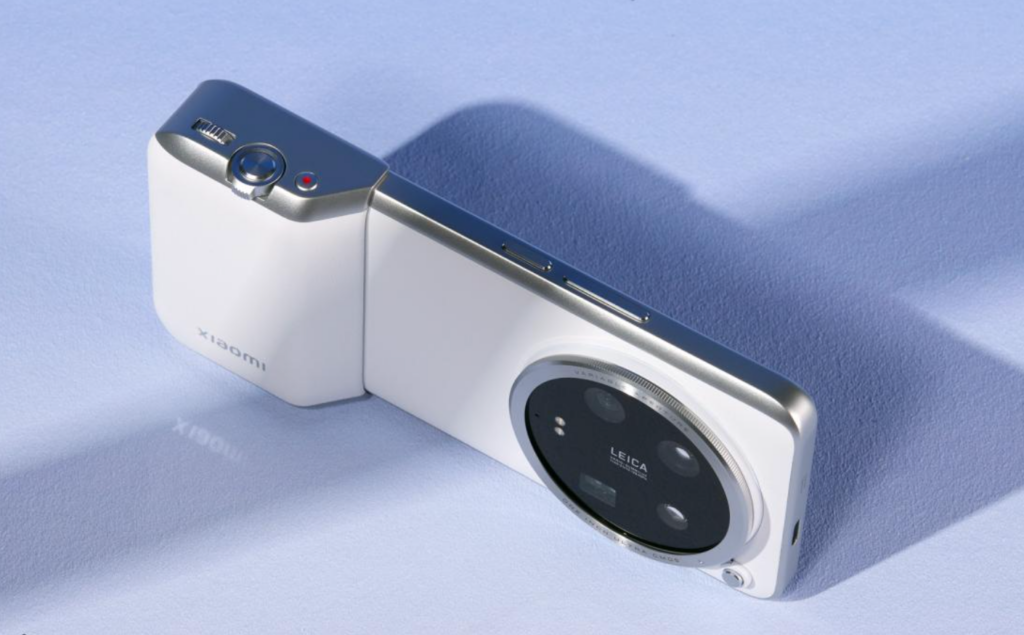 小米14 Ultra手机更新至HyperOS 1.0.7.0公测版：新增摄影手柄充电控制开关