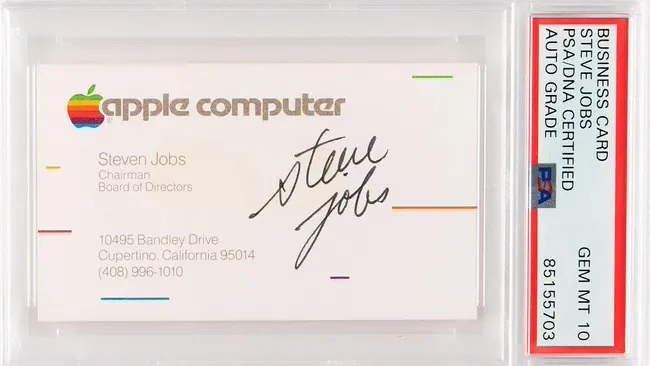 Steve Jobs签名的名片在拍卖中以181,183美元的价格售出