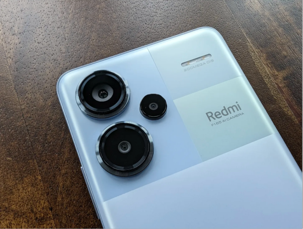 探索中端智能手机：小米Redmi Note 13 Pro+综合评测
