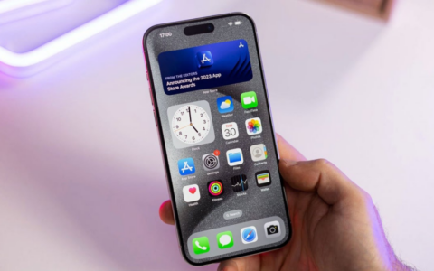 iPhone 16 Pro Max：苹果重回“胖子”阵营