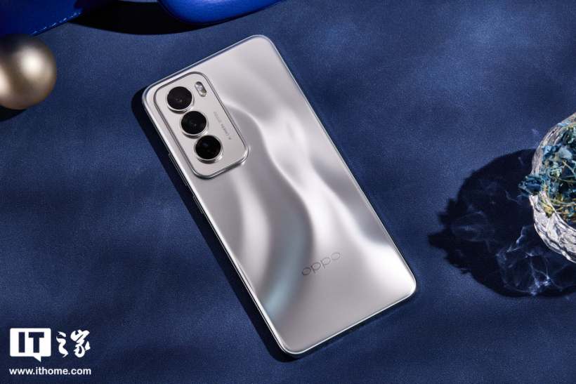 OPPO Reno12 Pro 体验：梦幻色，四曲屏，第一台能发布实况照片的安卓机