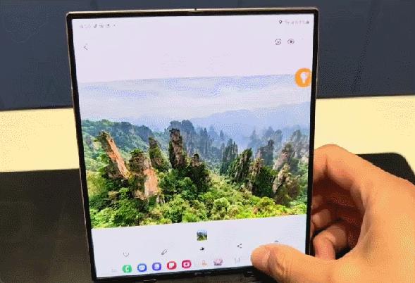三星AI手机国内首发体验，用上字节豆包大模型，折叠屏让AI玩出新花样