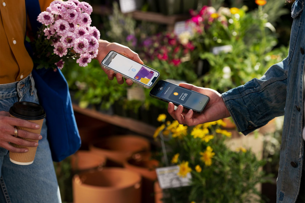 苹果宣布开放 iPhone NFC 芯片：iOS 18.1 将允许第三方应用支持非接触式支付