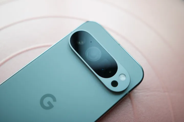 Google Pixel 9 Pro 与 iPhone 15 Pro：你应该买哪一款？