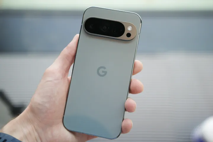 Google Pixel 9 Pro 与 iPhone 15 Pro：你应该买哪一款？