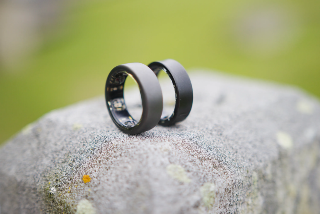 Samsung Galaxy Ring vs. Oura Ring：哪款智能戒指更适合你？