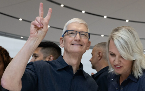 苹果发布 iOS 18，但 Apple Intelligence 尚未推出
